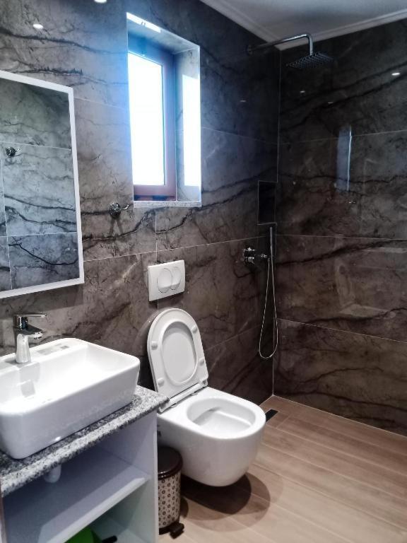 Hotel Opolonia Ксамил Экстерьер фото